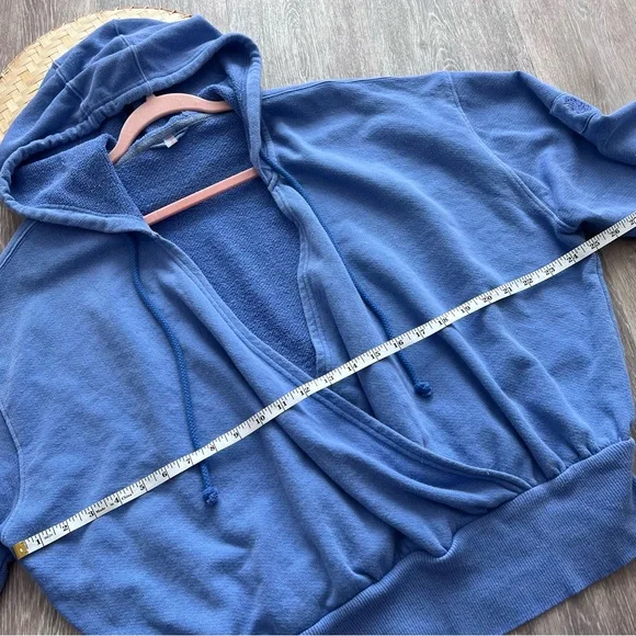 NWT free people‎ movement criss cross hoodie - Picture 6 of 7